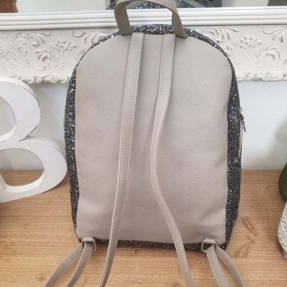 Black and silver glitter backpack - Picture 2 of 4